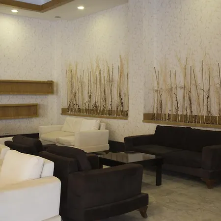 Club & Karaburun Szálloda 5*
