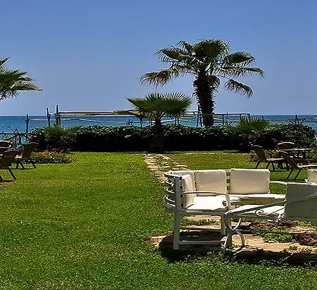Szálloda Club & Karaburun 5*